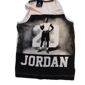 Boys size 4-6 Air Jordan Tank Top  Michael Jordan